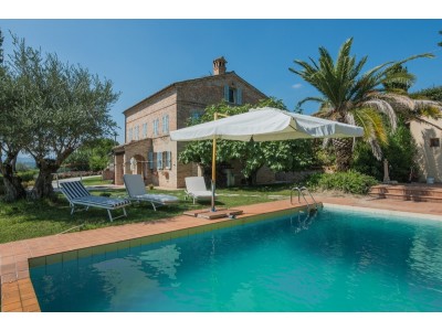 Properties for Sale_BEAUTIFUL TYPICAL HOUSE RENOVATED FOR SALE IN THE MARCHE, in Italy, restored farmhouse with pool and garden in Le Marche_1